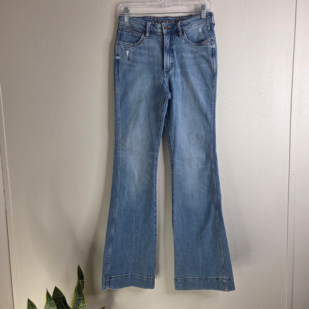 Wrangler Women's Boot Cut Jeans - Light Blue
